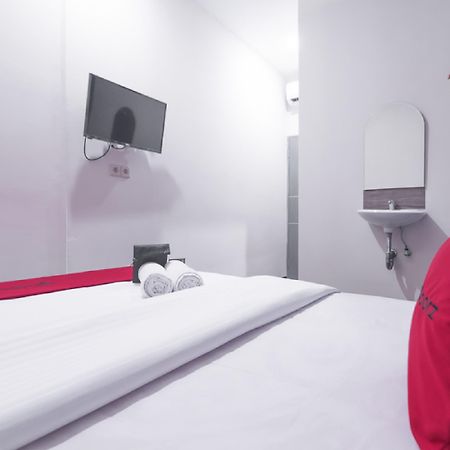 Reddoorz Near Itc Mangga Dua Hotel Jakarta Exterior photo