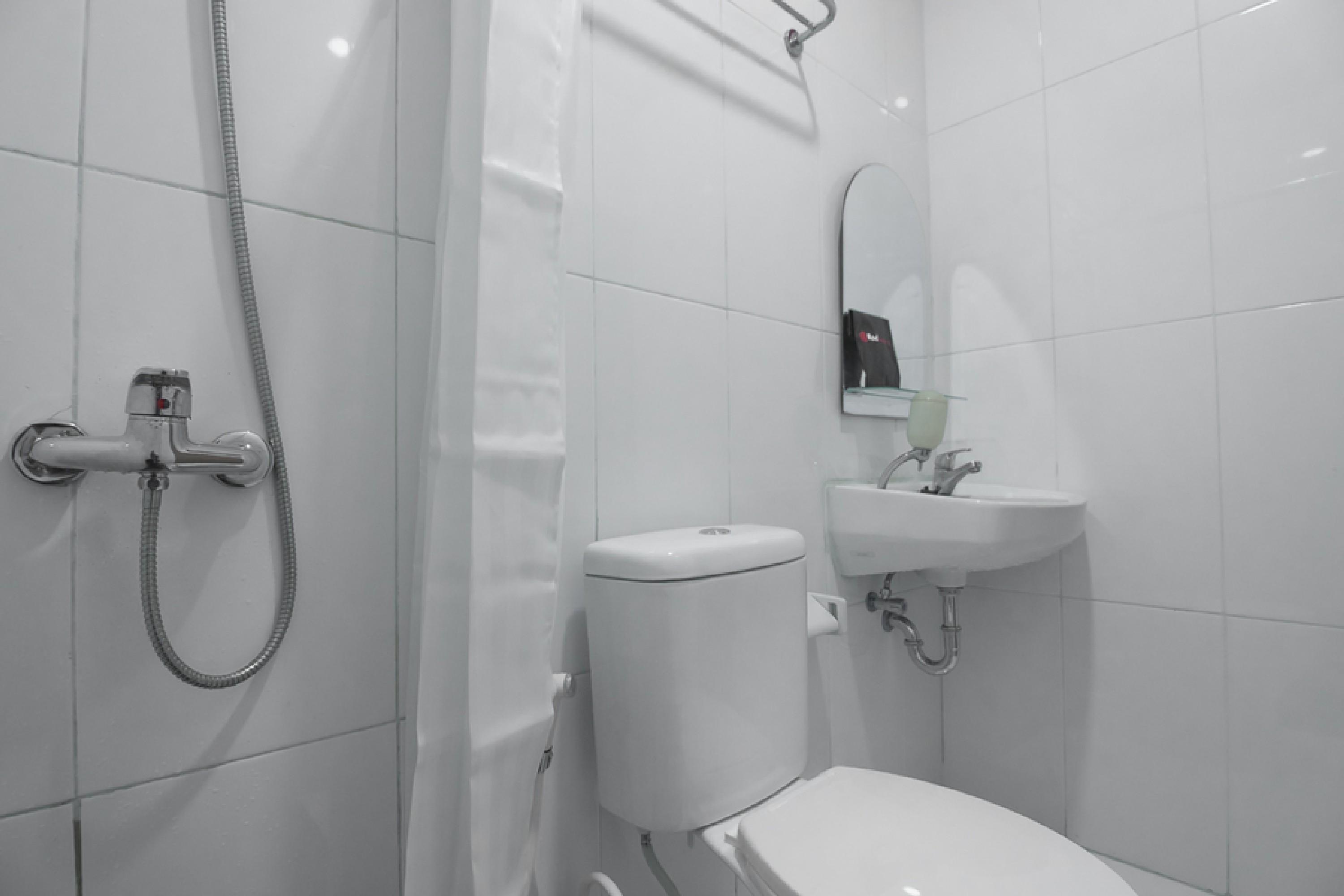 Reddoorz Near Itc Mangga Dua Hotel Jakarta Exterior photo